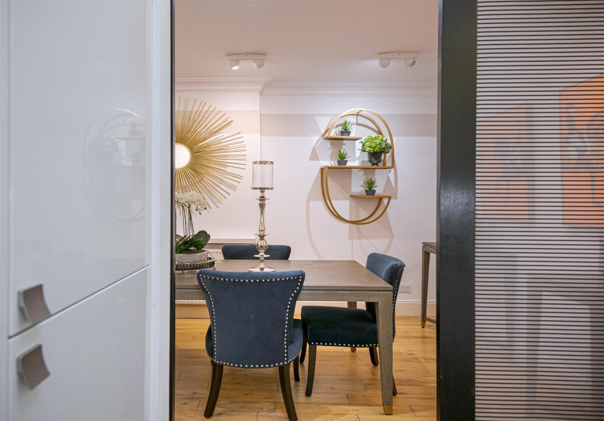 Luxury 3 Bedroom House In Belgravia Prime Location And Stylish