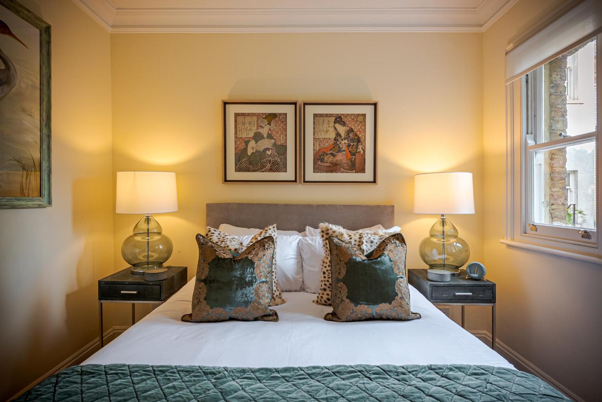 Luxury 3 Bedroom House In Belgravia Prime Location And Stylish Apartment